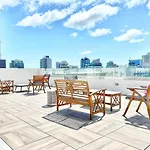 Beautiful One Bedroom Apartment With View Of City
