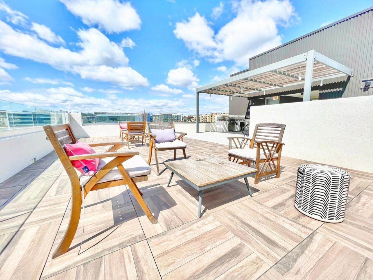 Beautiful One Bedroom With View Of * San Diego