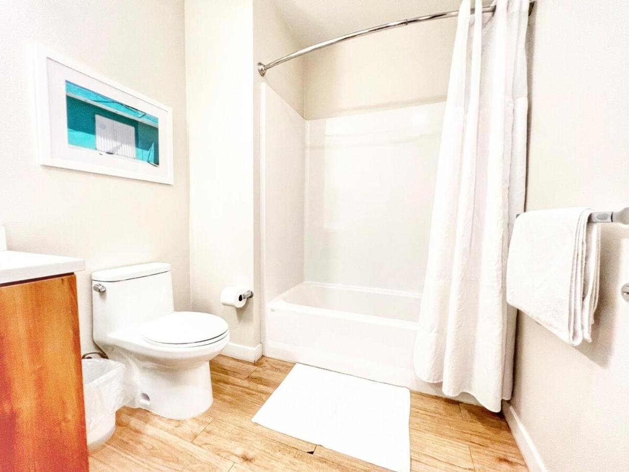 Apartment Beautiful One Bedroom With View Of *